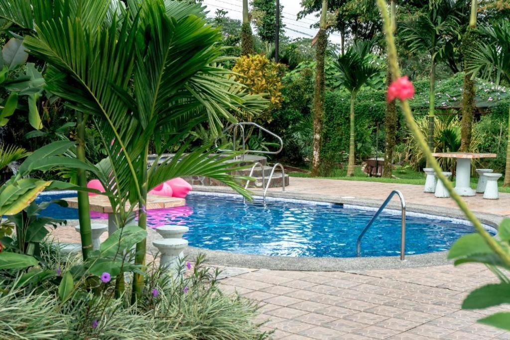 Hotel Vista Del Cerro La Fortuna Екстериор снимка