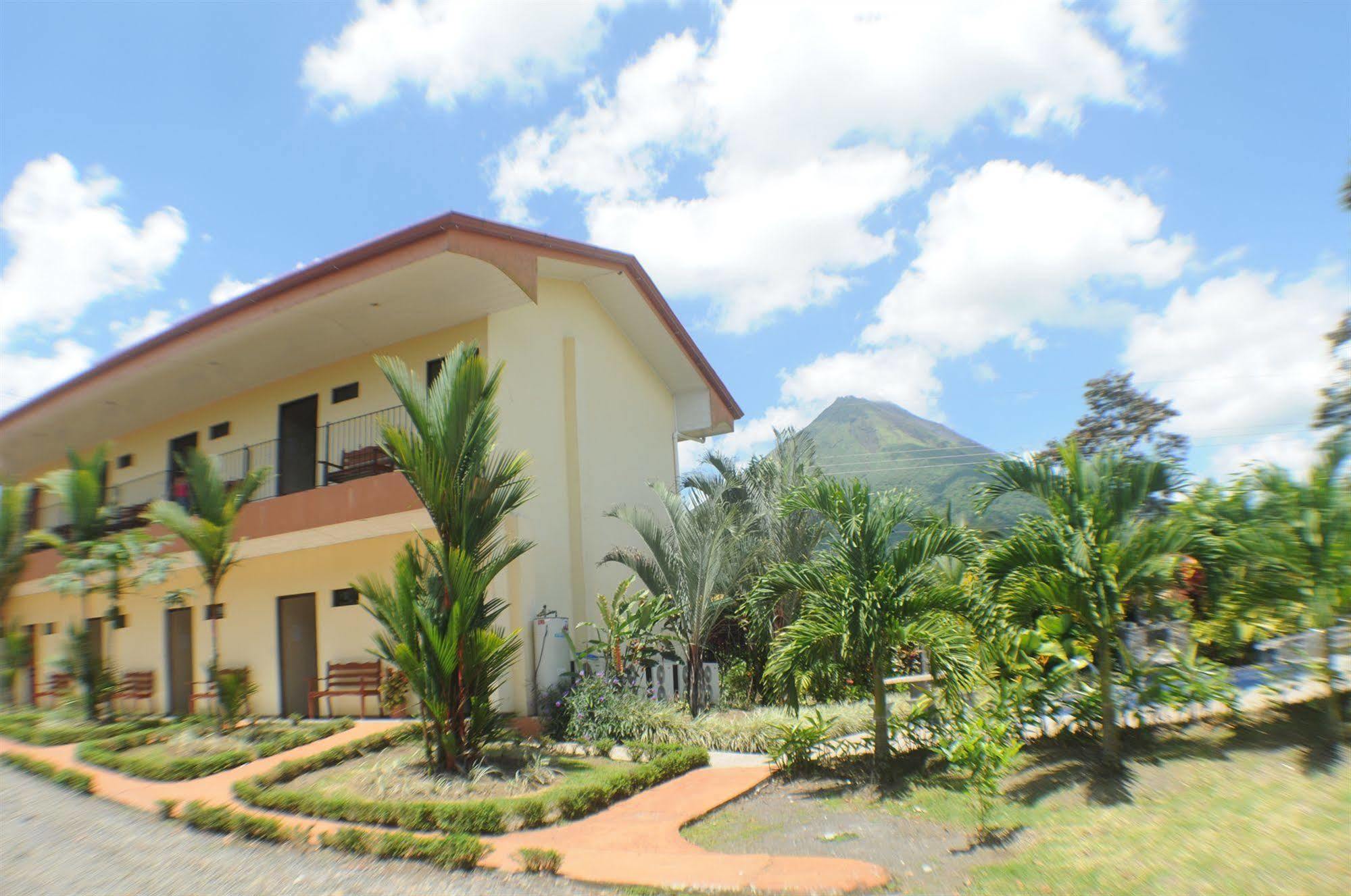 Hotel Vista Del Cerro La Fortuna Екстериор снимка