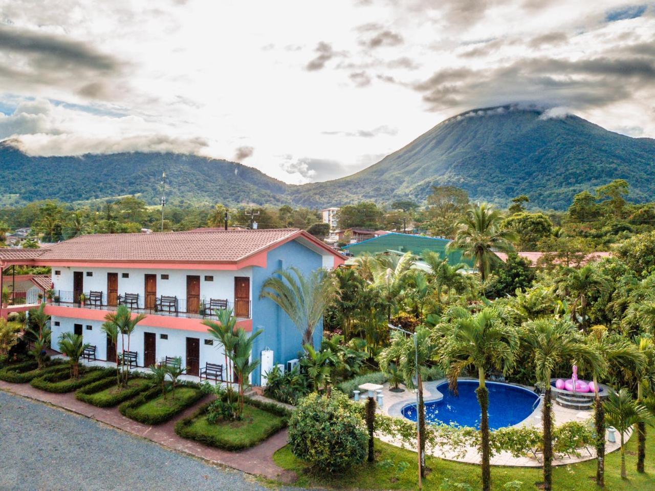 Hotel Vista Del Cerro La Fortuna Екстериор снимка