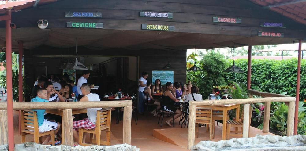 Hotel Vista Del Cerro La Fortuna Екстериор снимка